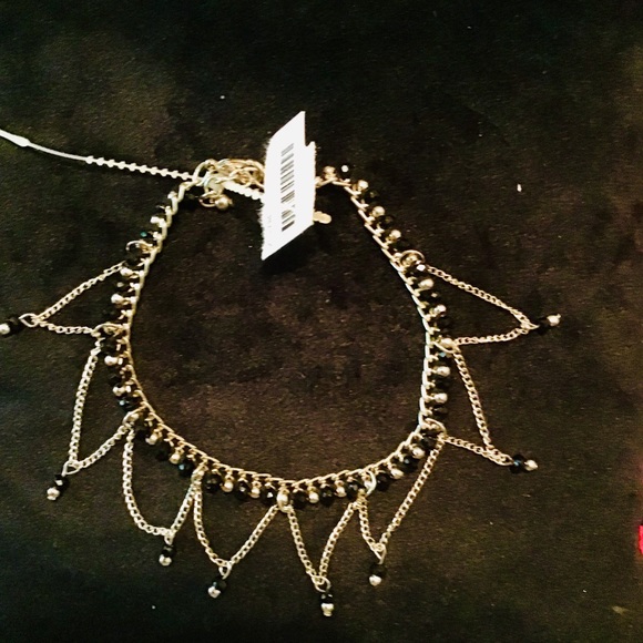 ⚫️ BNWT BLACK CRYSTAL & SILVER DANGLE ANKLET ⚫️ - Picture 2 of 4